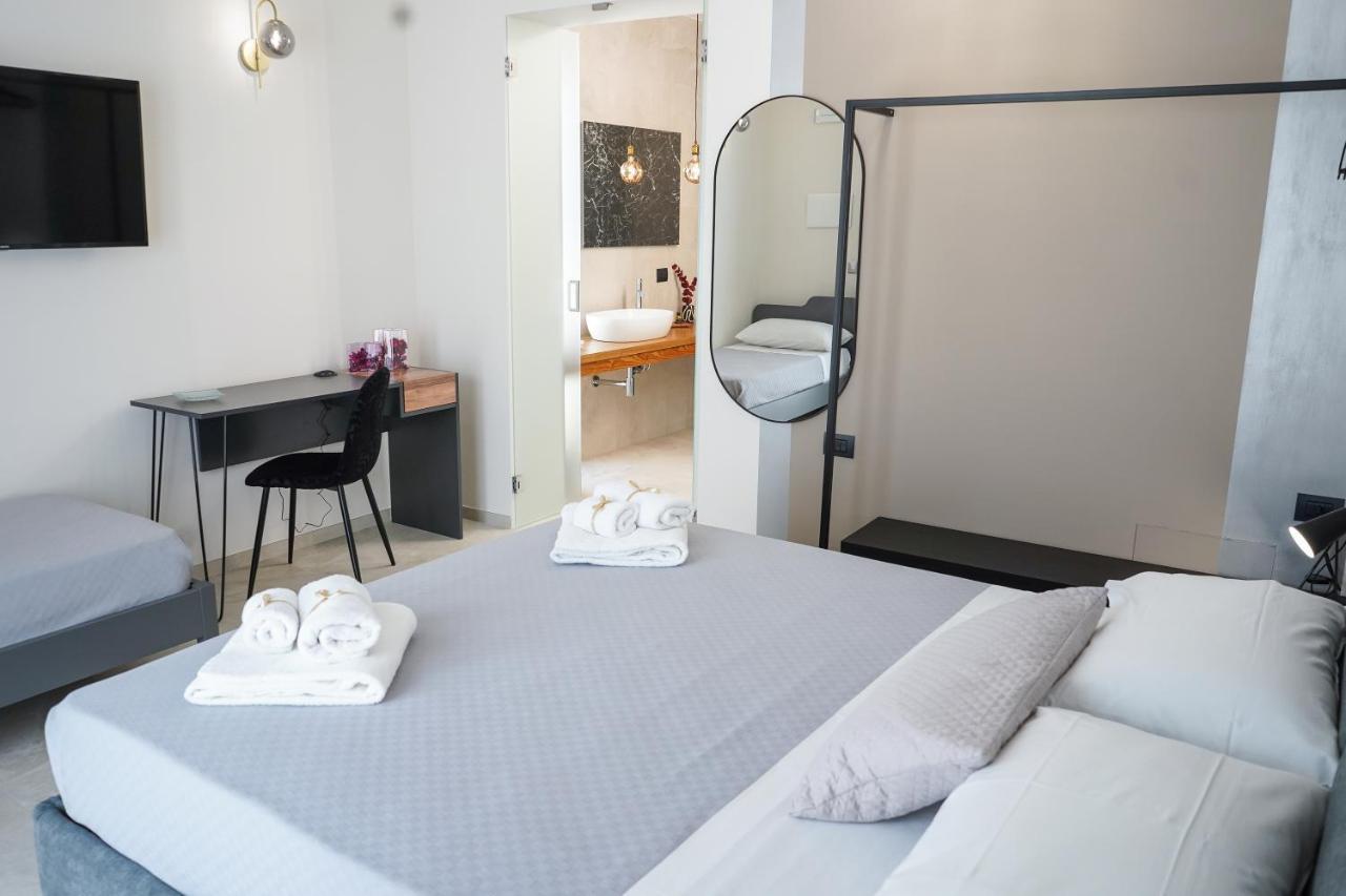 Thalassa Rooms Avola Bagian luar foto