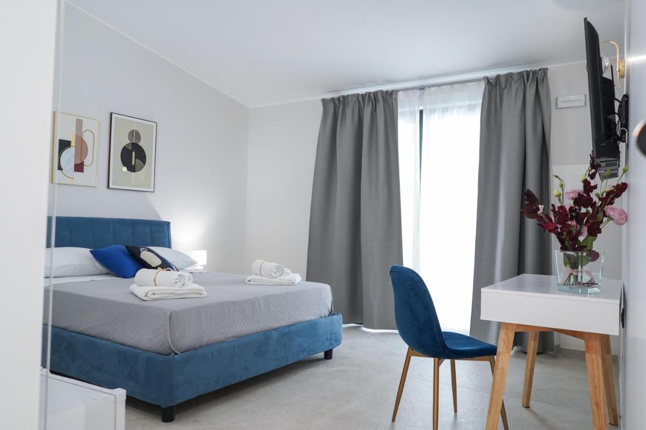 Thalassa Rooms Avola Bagian luar foto