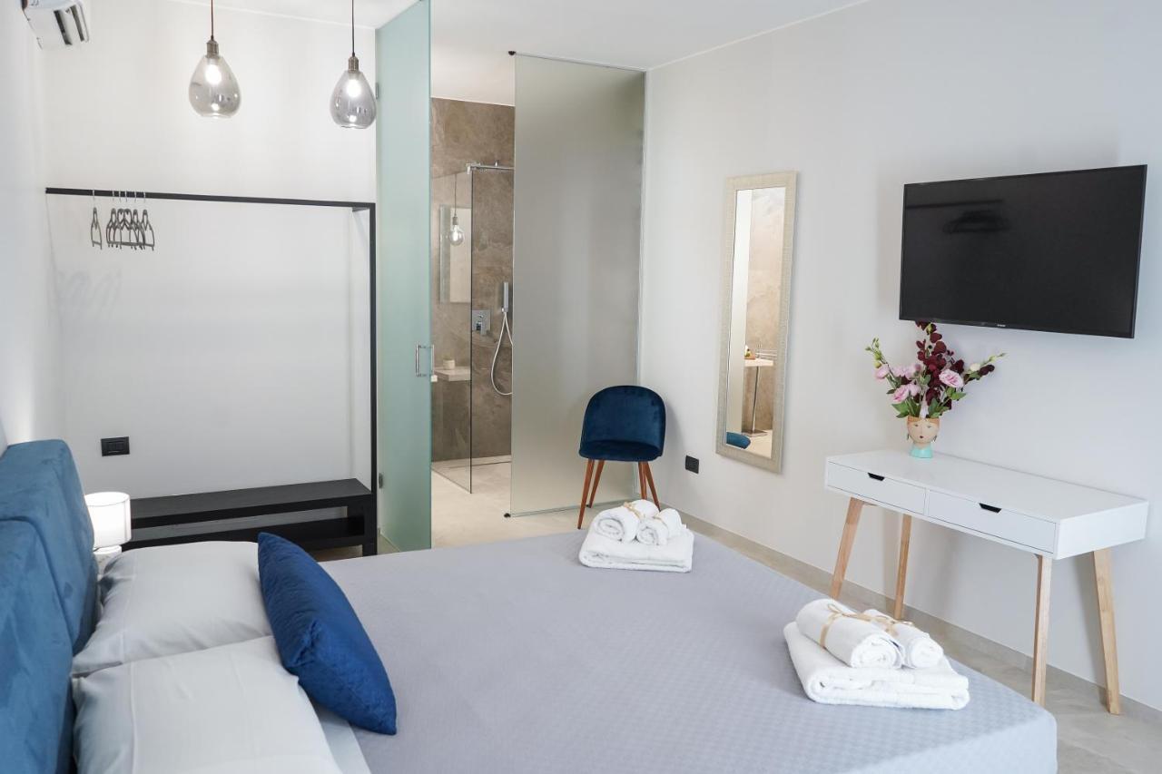 Thalassa Rooms Avola Bagian luar foto