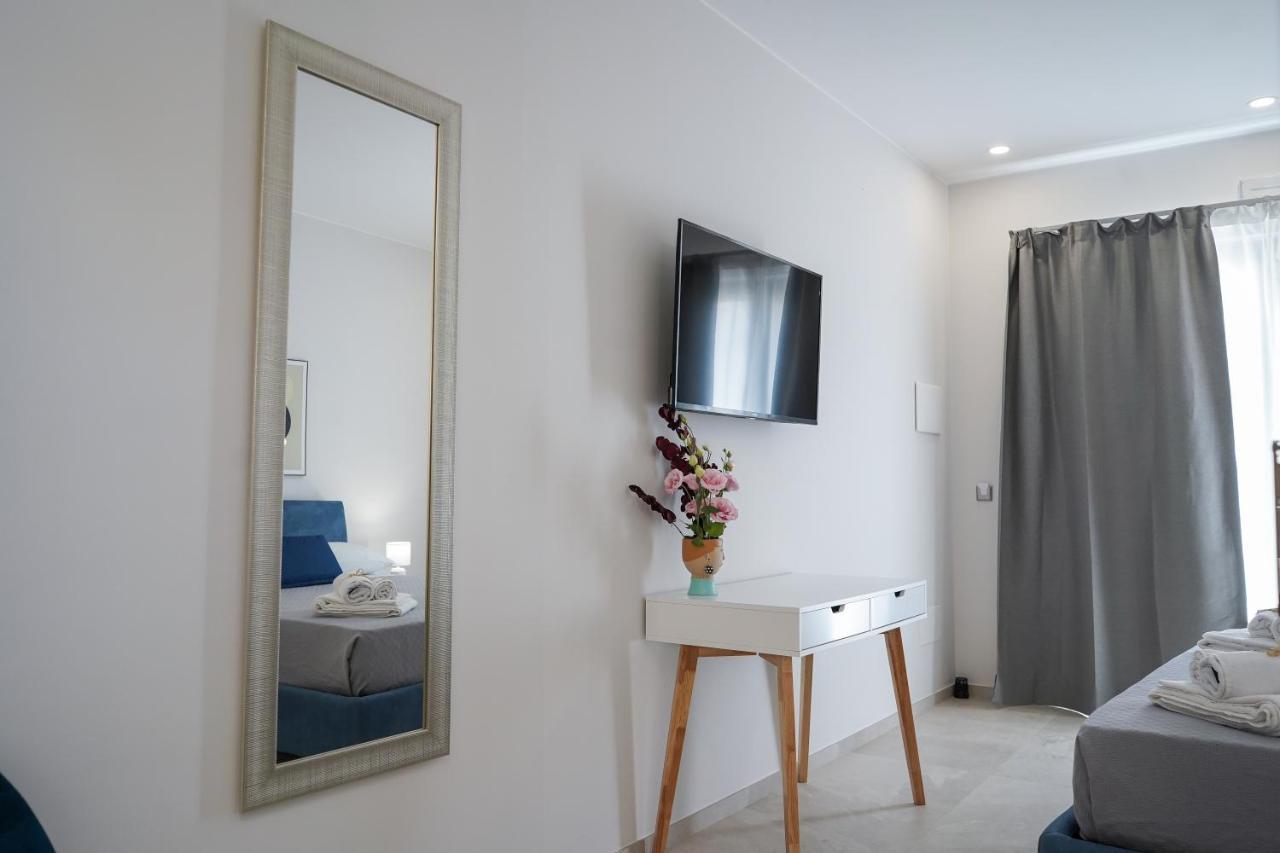 Thalassa Rooms Avola Bagian luar foto