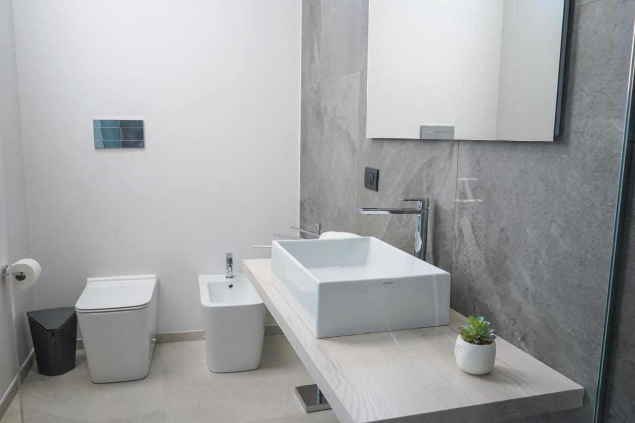 Thalassa Rooms Avola Bagian luar foto
